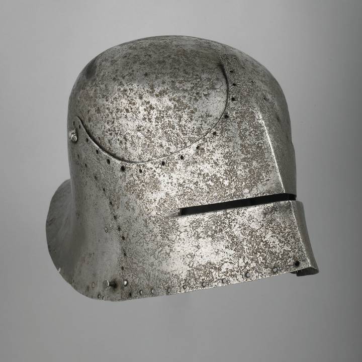 An image of a fifteenth-century sallet