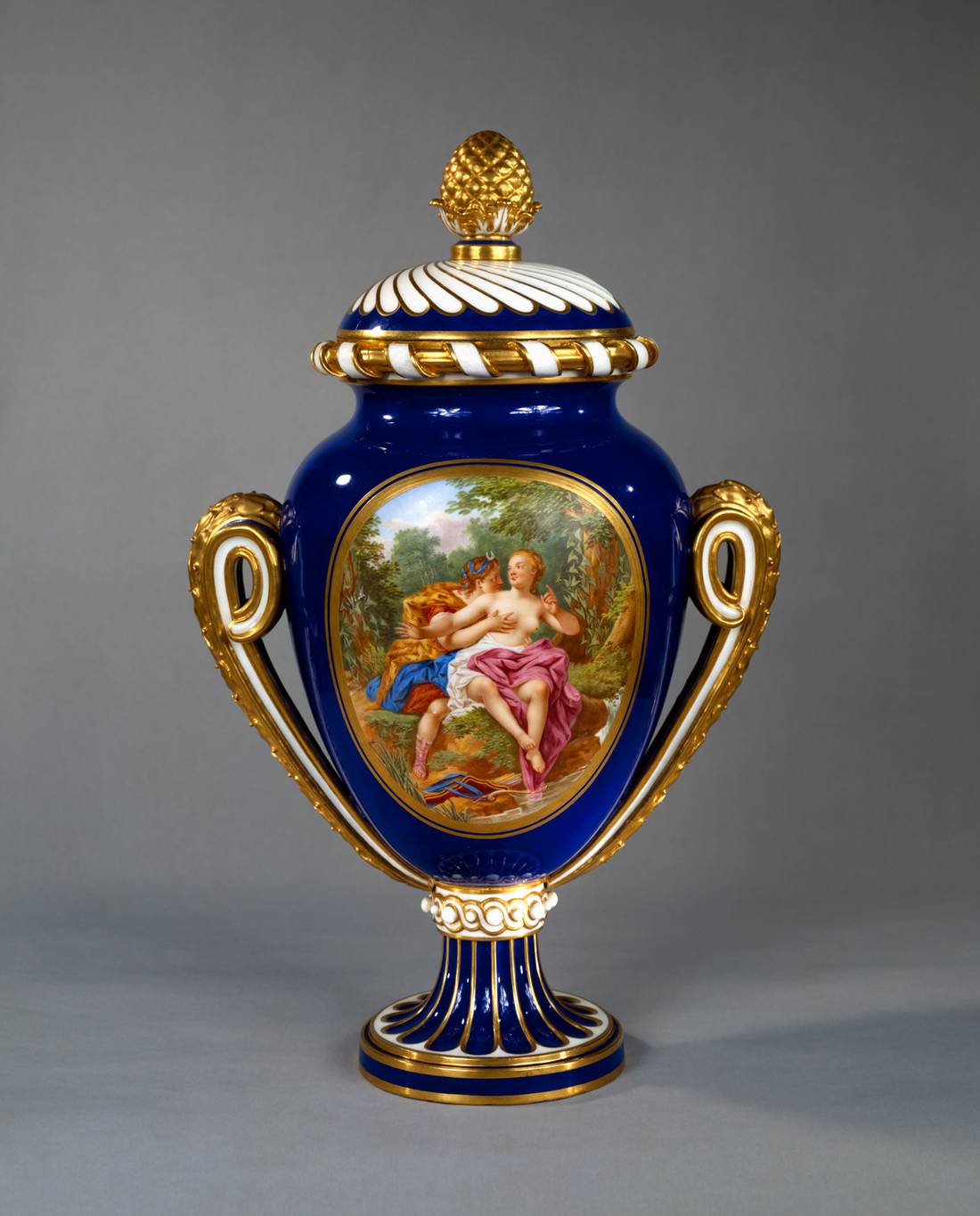Fig. 16: Probably vase 'à ruban' or 'à couronne', Sèvres Porcelain Manufactory, c. 1770–5