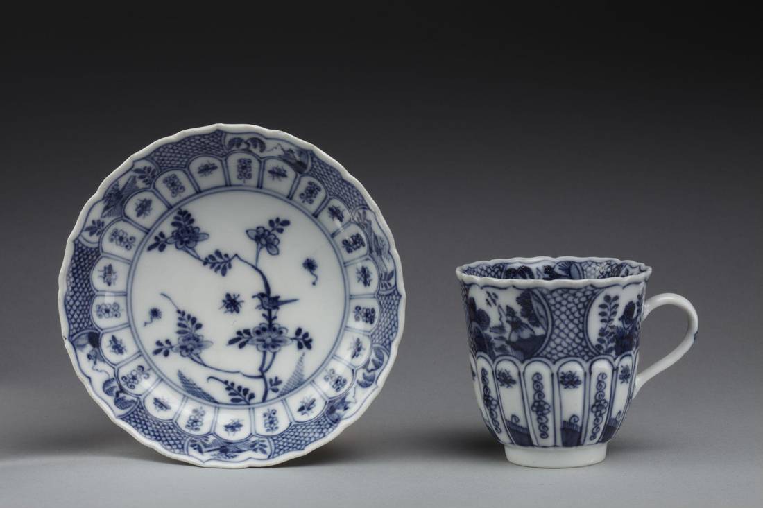 Fig. 6: Cup and saucer painted in underglaze blue, Meissen Porcelain Manufactory, c. 1735.