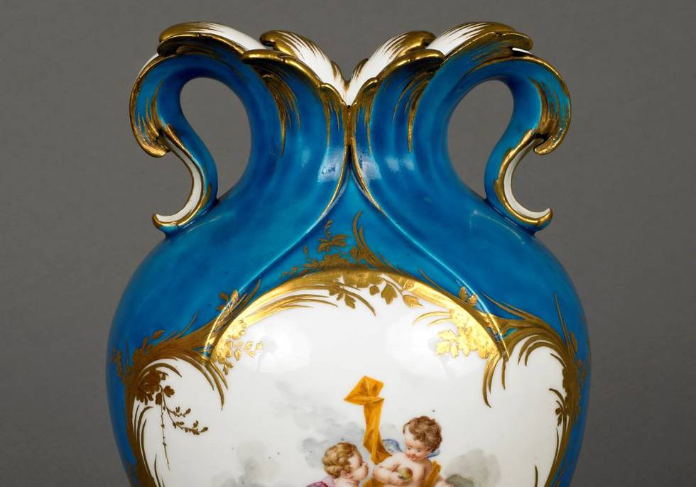 Meet the Expert: The Ground Colours of Sèvres Porcelain