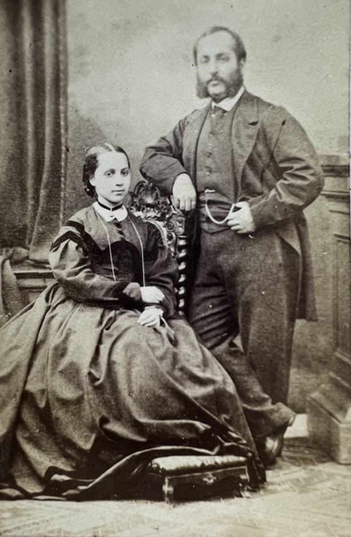 Maharaja Duleep Singh and his wife, Maharani Bamba, about 1868. © Courtesy of Peter Bance Collection.