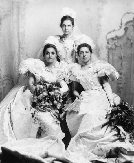 Bamba, Catherine and Sophia Duleep Singh, 1895 © Courtesy of Peter Bance Collection.