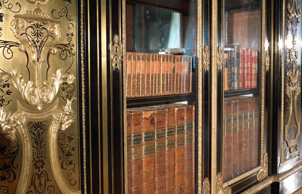 Opening the Londonderry Cabinet