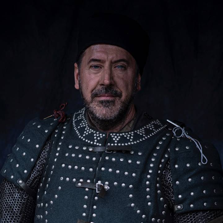 Hands on Armour: Saturday Knight Live